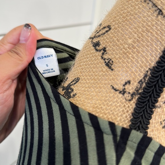 Old navy dress size small - Picture 4 of 4